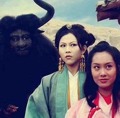 朱茵|看多了塑料姐妹花明撕暗婊，这种闺蜜情也太让人羡慕了吧