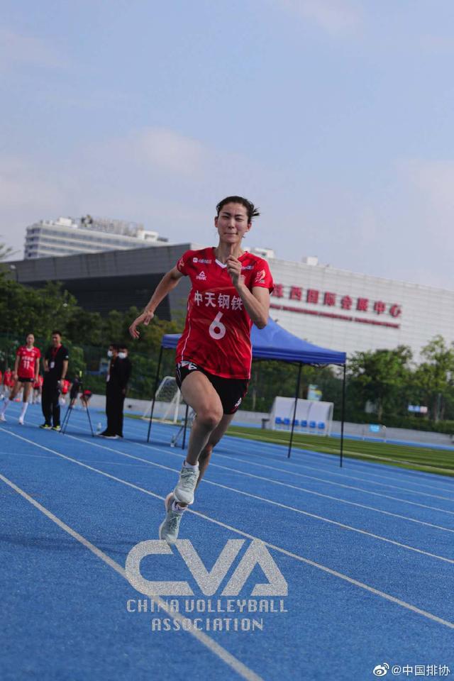 名单: 主攻: 张常宁,吴晗,许若亚,杨雯锦; 副攻:王辰玥,周馨忆,魏雨欣