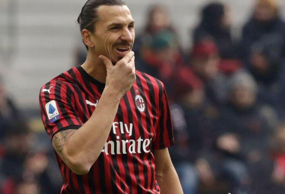 38岁伊布神了!禁区撞翻2人破门,五大联赛第1人诞生