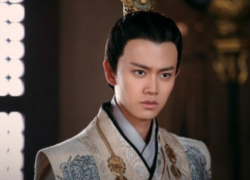 木俑|阿斯塔那出土一尊木俑，它构造特殊，号称是木俑界的“变形金刚”