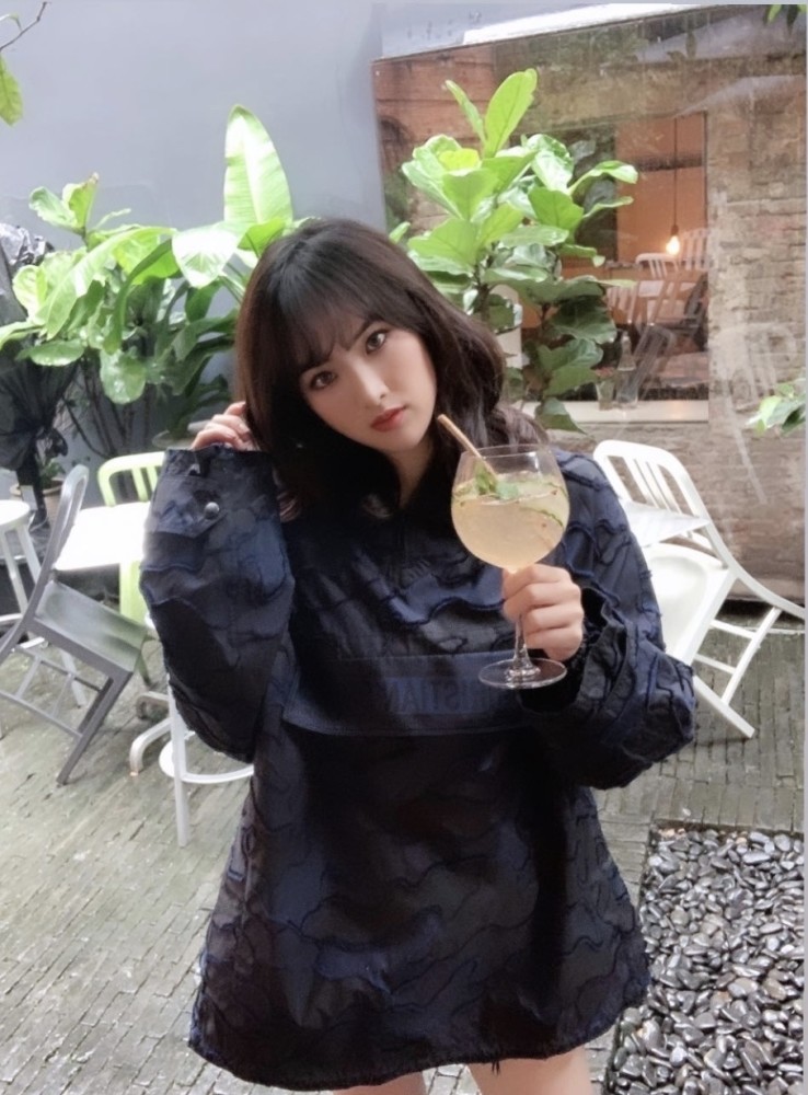 任正非|任正非将小女儿保护得太好，不走姐姐孟晚舟老路，转型进军时尚圈