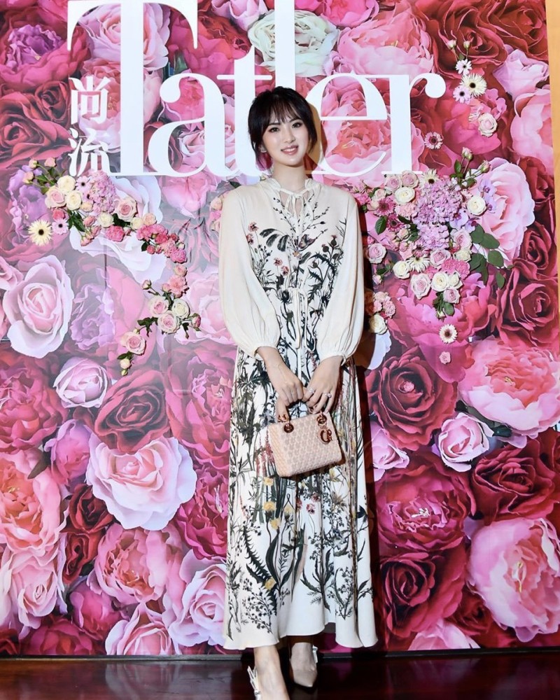 任正非|任正非将小女儿保护得太好，不走姐姐孟晚舟老路，转型进军时尚圈