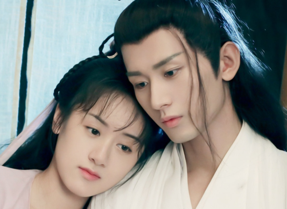 成毅|30岁成毅和16岁边程，出戏后谁更让女主尴尬？