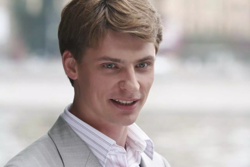 德米特里·阿纳托利耶维奇·朱林,俄罗斯男演员,出生于1977年6月27日.