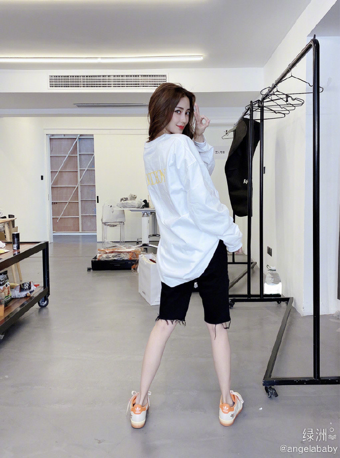 angelababy|baby自曝曾有抑郁倾向，因承受不住网暴而删除大部分社交软件