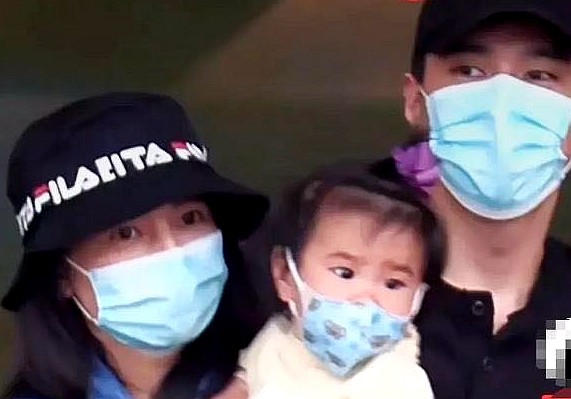 高圆圆|高圆圆复出拍戏演宋美龄，搭档“宋庆龄”李小冉，花絮照气质超群