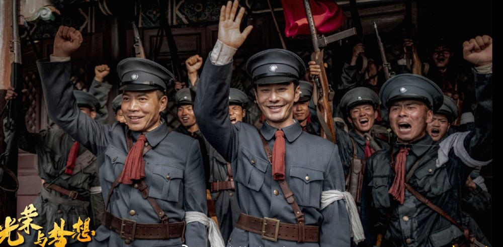 高圆圆|高圆圆复出拍戏演宋美龄，搭档“宋庆龄”李小冉，花絮照气质超群