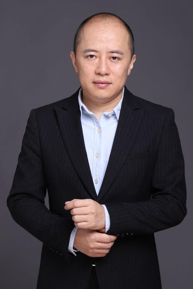 许一帆,国内早期动画制作者,黑潮互娱董事长.