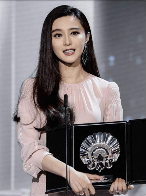 颜值|范冰冰翻身无望？颜值下降资源缩水，网友吐槽刚巧圆了40岁退休环球旅游梦