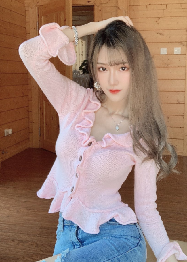 腐团儿又刷新了我对她的认知,别人嫌长的裤子,她却