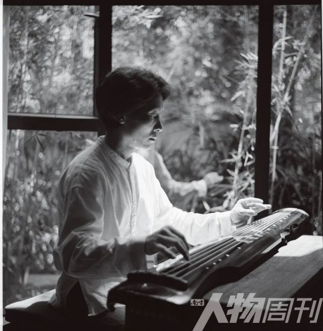 谢东笑融传统琴风于当下时空