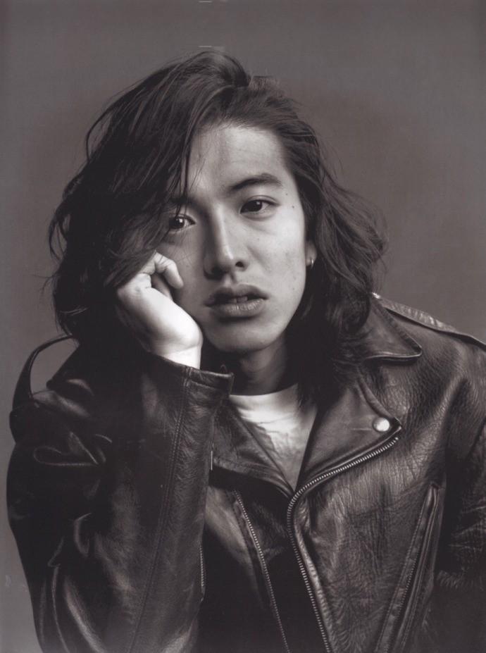 工藤静香|木村拓哉17岁次女晒照，皮衣造型太像爸，超帅！工藤静香嘟嘟嘴与爱犬合影