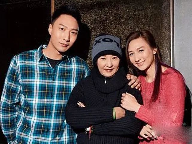 老戏骨|70岁老戏骨情史荒唐，已婚抛弃17岁女星，5个孩子年龄差37岁