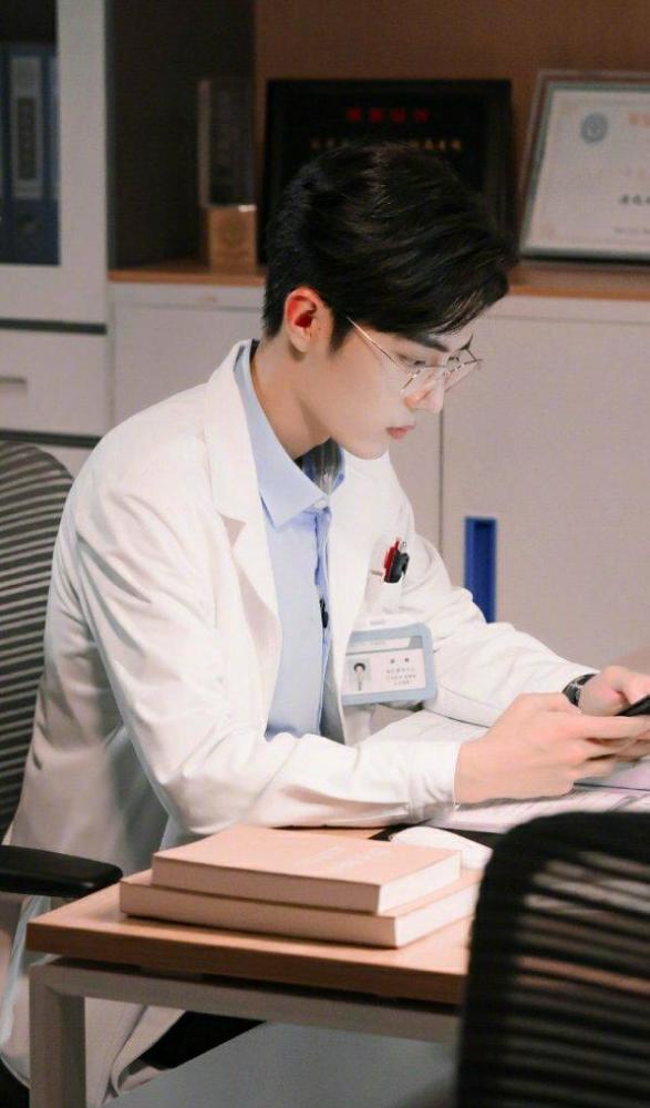 余生请多指教|《余生》再出预告，肖战杨紫CP太甜，这次顾魏真的要来了！