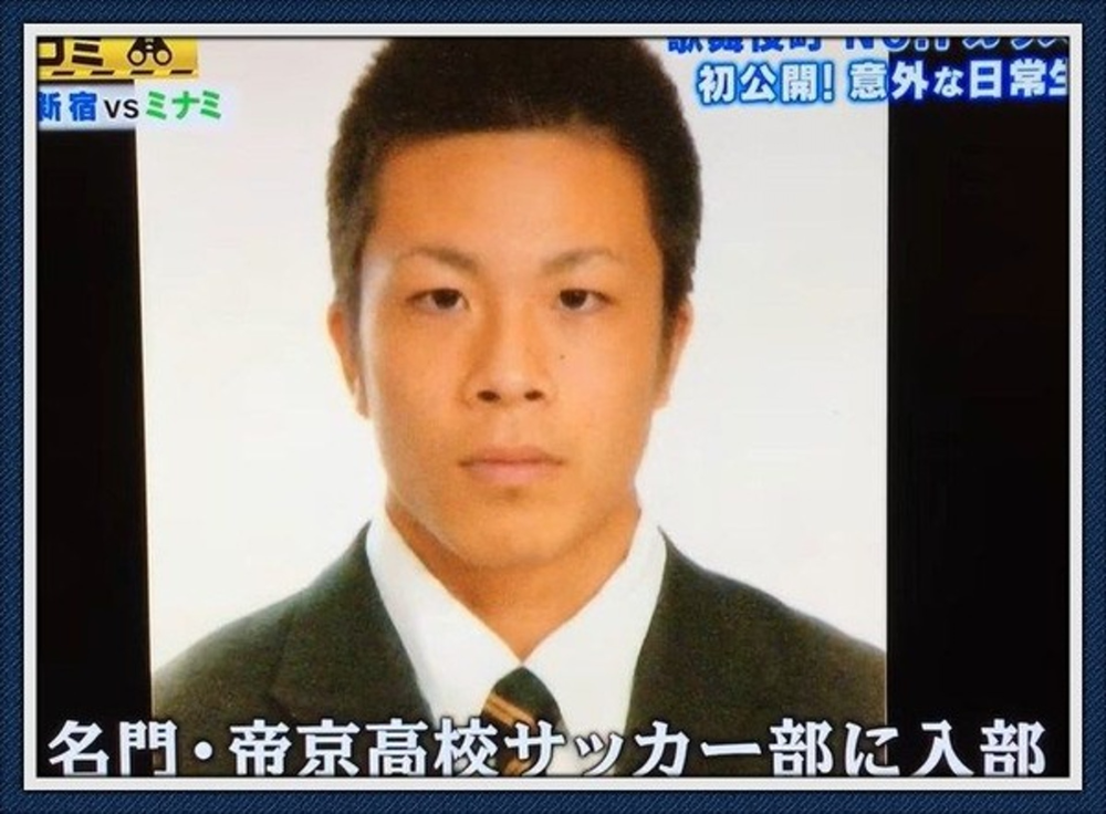 日本_娱乐|日本“帝王级”牛郎整容前旧照曝光，曾教唆弟弟辍学入行惹争议