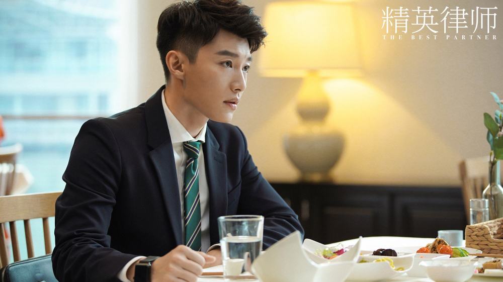 兰芊翊|兰芊翊前男友陈占亮相！电视剧所有女主的前男友都被代旭承包了？