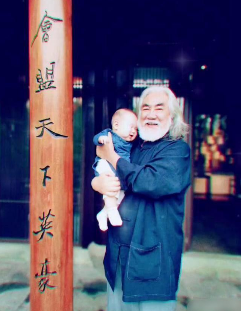 张纪中|相差31岁老少恋，我却看到了爱情！