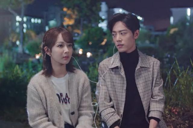 肖战|肖战《余生》大讲土味情话，爆笑晒表情包回应：怪不好意思的