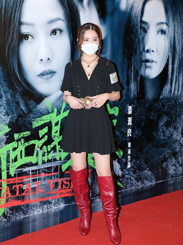 钟欣潼|阿娇术后半月复工高清照曝光，戴口罩帽子不见右眉伤口，清瘦不少