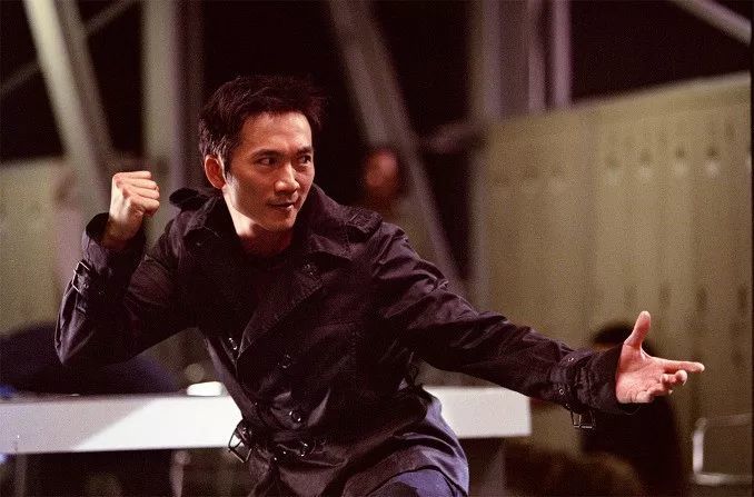 邹兆龙|邹兆龙：拜师洪金宝，饰演“常威”走红，被誉为最能打的反派演员