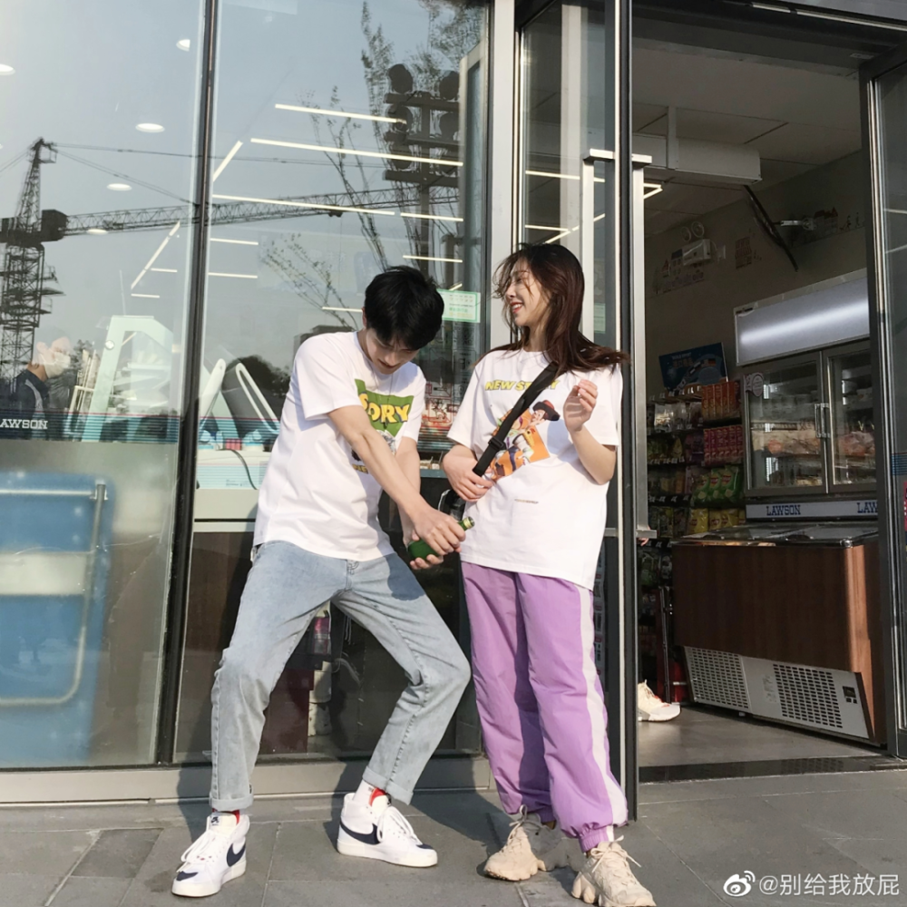 网红|就这张脸，在热搜挂了一天？