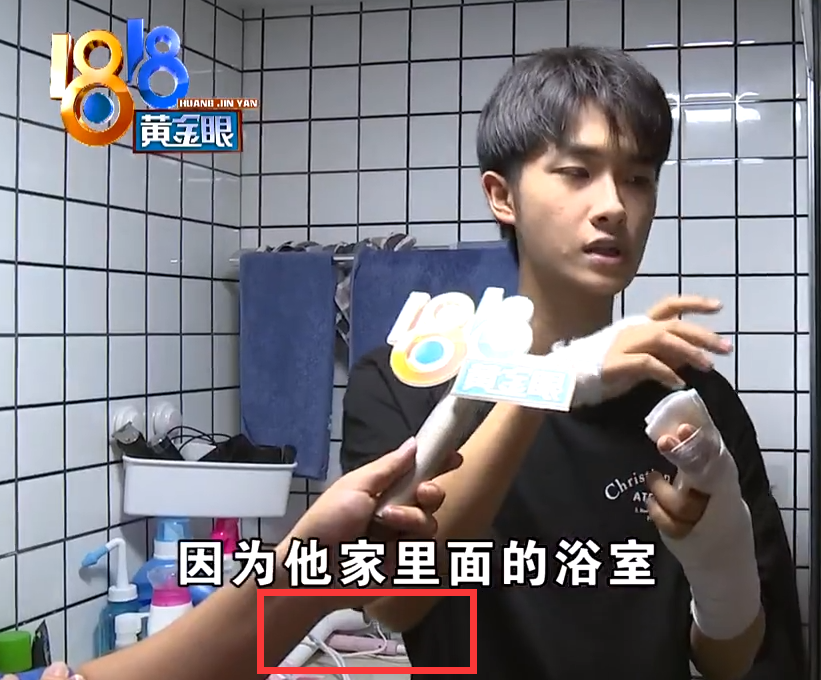 网红|就这张脸，在热搜挂了一天？