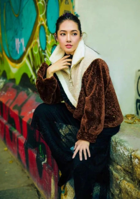 郭碧婷|郭碧婷“谅解”老公陪产来迟，晒睡衣合照超甜，未领证结婚气度不凡