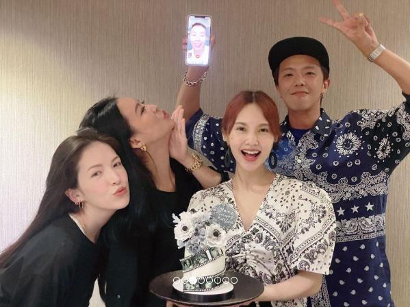 陈妍希|陈妍希自弹自唱悼念黄鸿升，儿子小床出镜，与陈晓的北京爱巢曝光