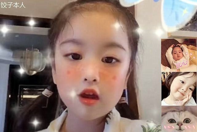 这个小时候脸圆圆的可爱小女孩,一段时间不见已经变成了大姑娘的模样.