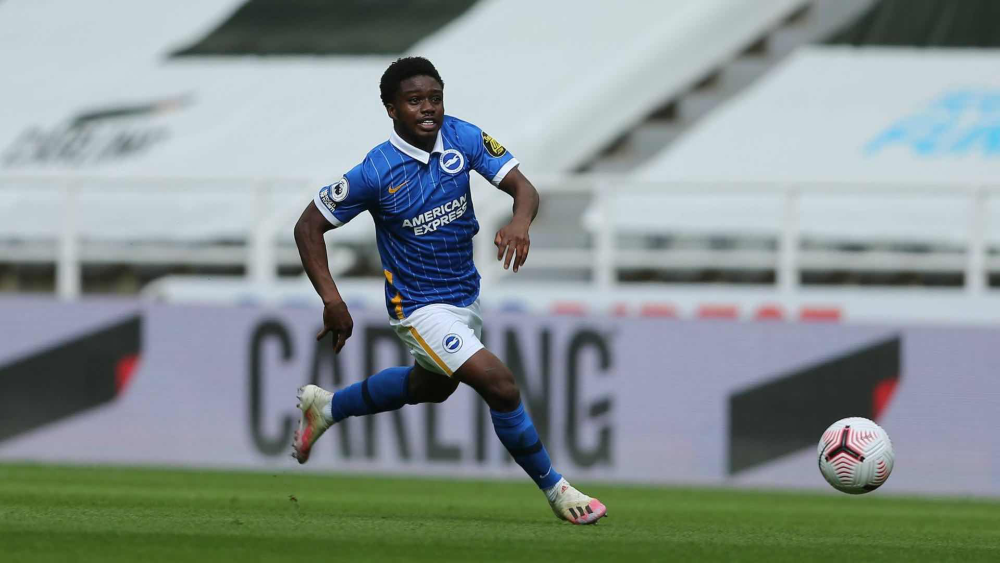 除了特特以外,其余3名20岁出头的年轻球员在初期展现了出色的运动能力