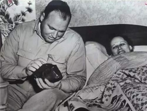 石头|唯一被陨石砸中的人，虽只受了点轻伤，但后续的麻烦却影响她一生