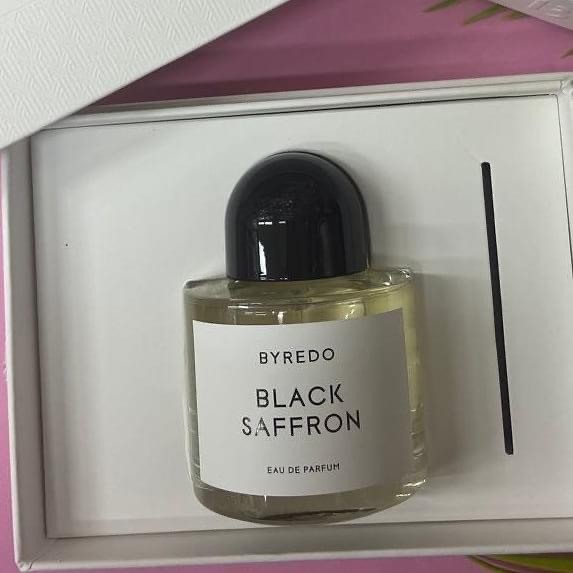 Byredo 黑色藏红花适合秋冬的皮革美食调香水香评 腾讯新闻
