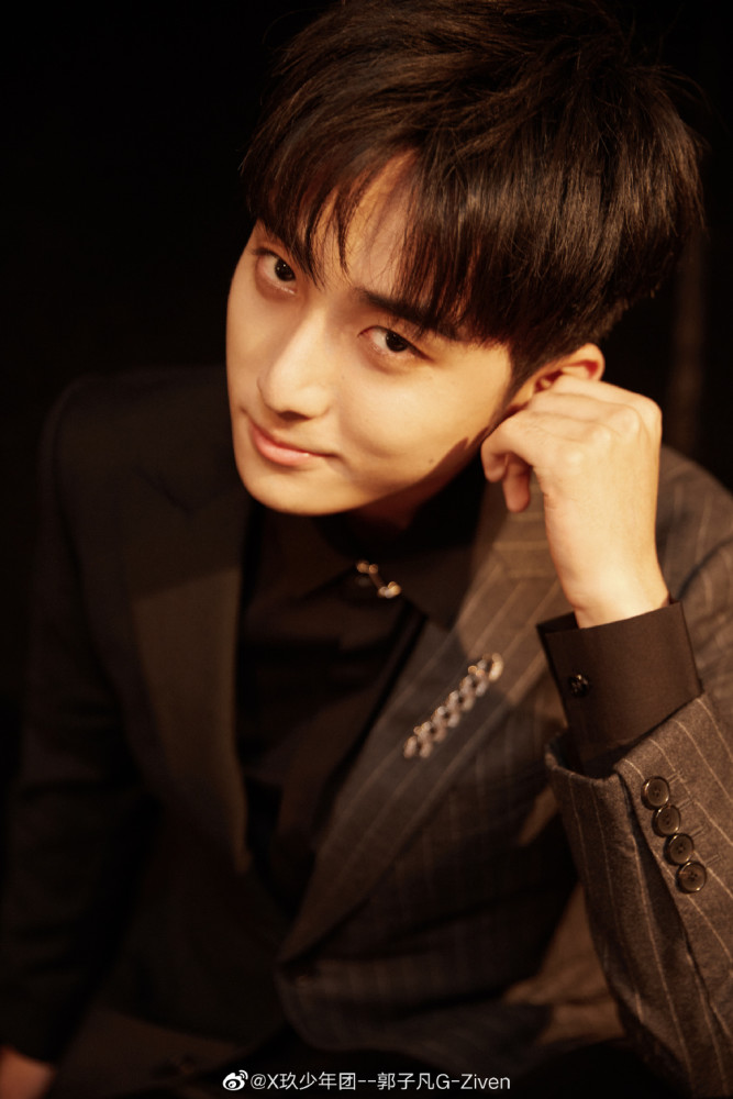 郭子凡|网曝郭子凡罗奕已分手，男方凌晨上线取关，女方发文似有深意