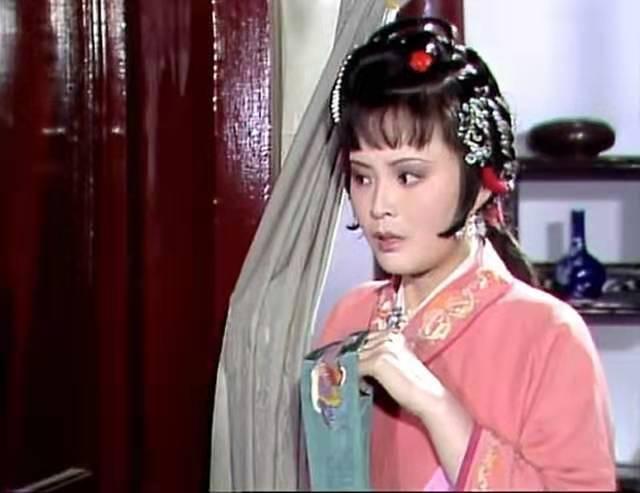 林黛玉|《红楼梦》尤三姐自刎，柳湘莲出家，薛宝钗的反应为何很冷漠？