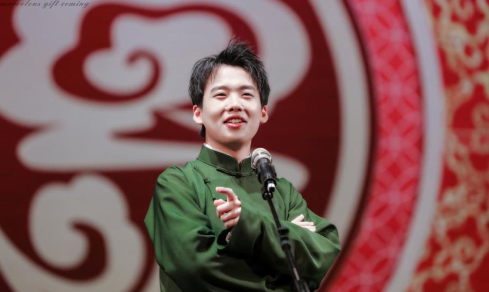 郭麒麟|相声演员郭麒麟，为什么会出演《奔跑吧》，又怎么会参加这么多综艺节目？