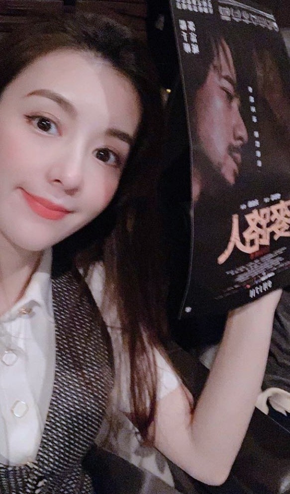 郭富城|方媛晒美照宣传郭富城新片，为丈夫连看三次《麦路人》，果然是贤妻