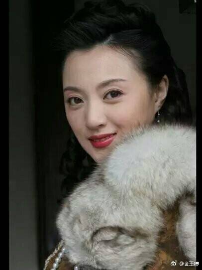 同病相怜?金玉婷因流言告别舞台,如今与黄海波合作重新创业