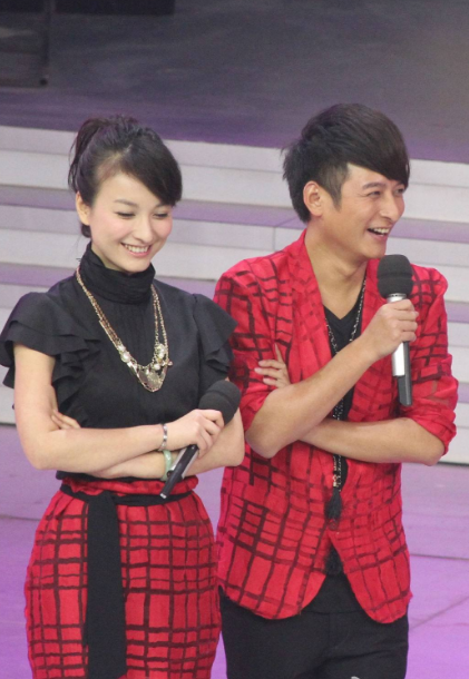 李维嘉|吴昕因鼻子被误认李维嘉妹妹，郑希怡又来认亲？鹰钩鼻成明星标配