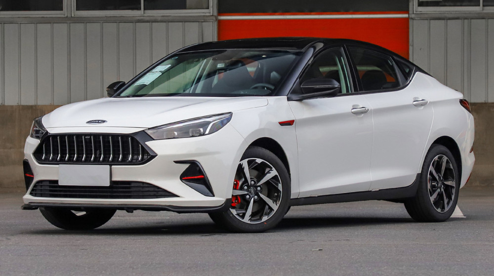 江淮嘉悦a5,适合年轻人的轿跑,搭载1.5t引擎