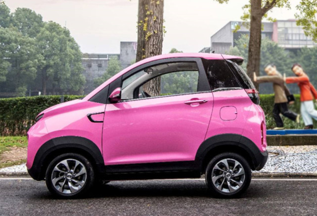 国产又一适合买菜代步新车两门两座外观帅气起步399万