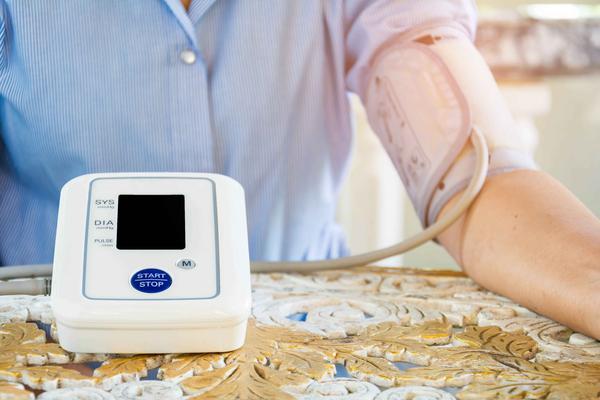 治疗高血压|高血压有4个误区，很多人陷入其中，别再被耽误了，赶紧了解