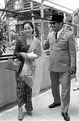 日本顶级贵妇黛薇夫人,印尼前总统夫人,这酣畅淋漓的一生