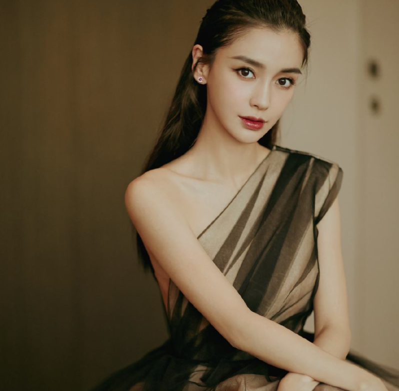 angelababy|Baby称要给孩子做榜样，《摩天大楼》演技受赞后她有点“傲娇”了