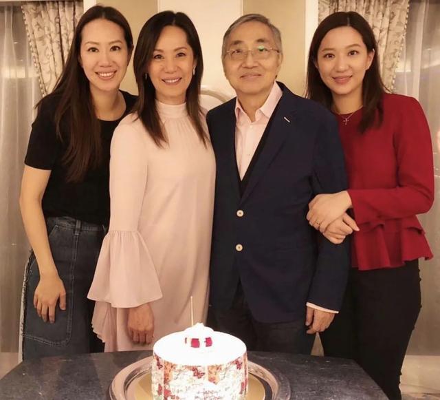 甄子丹|豪门孵化班？这家姐妹怎么了，复制粘贴似的嫁豪门