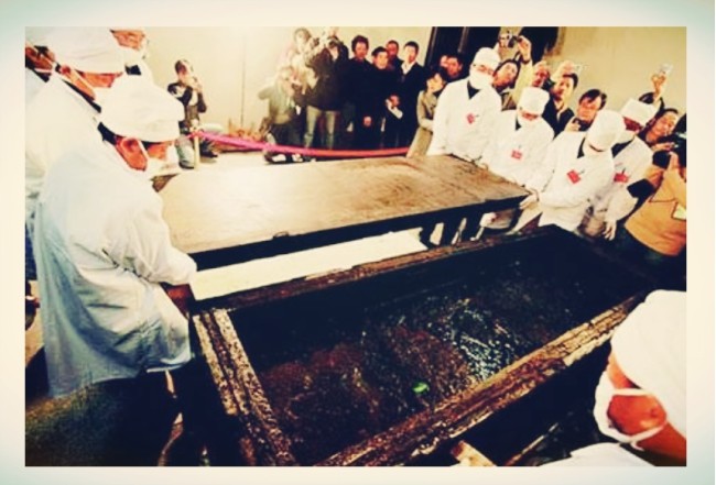 谢家桥|古墓中陪葬品众多，主棺椁却只有一滩黑色液体，至今仍不知为何物