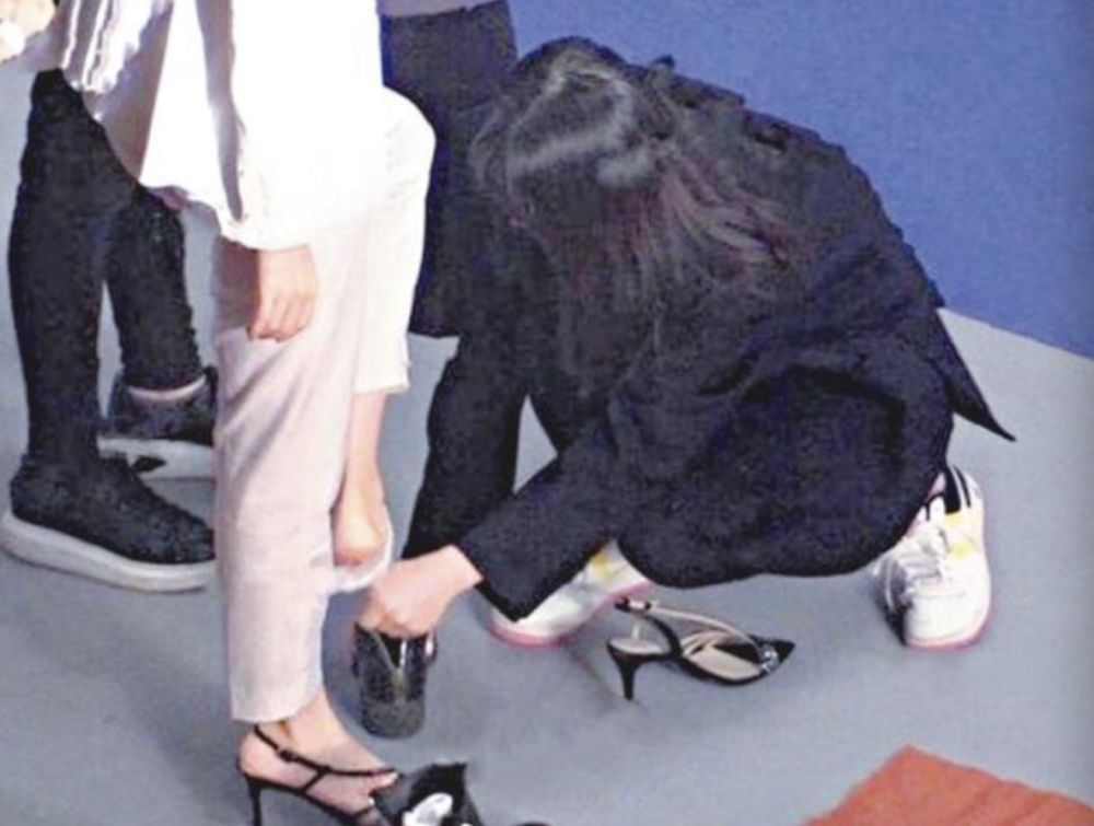 angelababy|baby靠网剧成功洗底，自称不想儿子被指点，网友：终于醒悟了