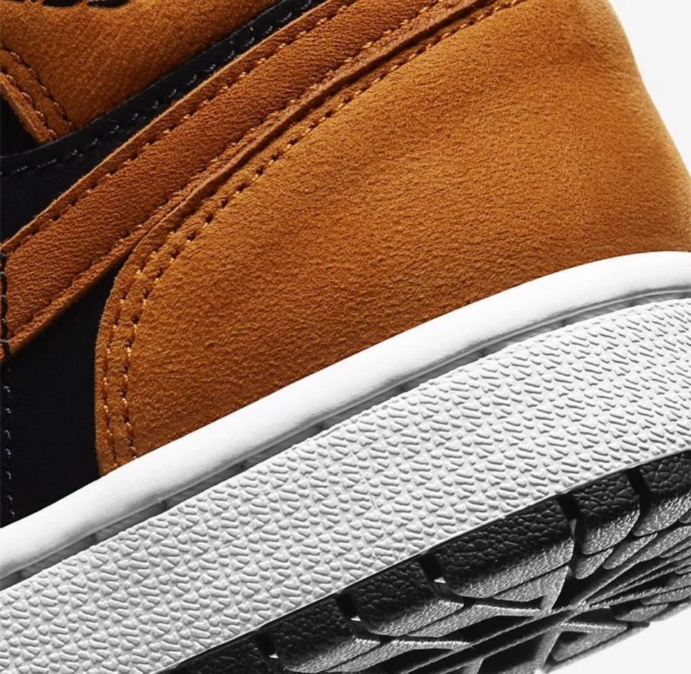 秋季的专属限定小麦色!aj1 mid "wheat" 帅气登场!