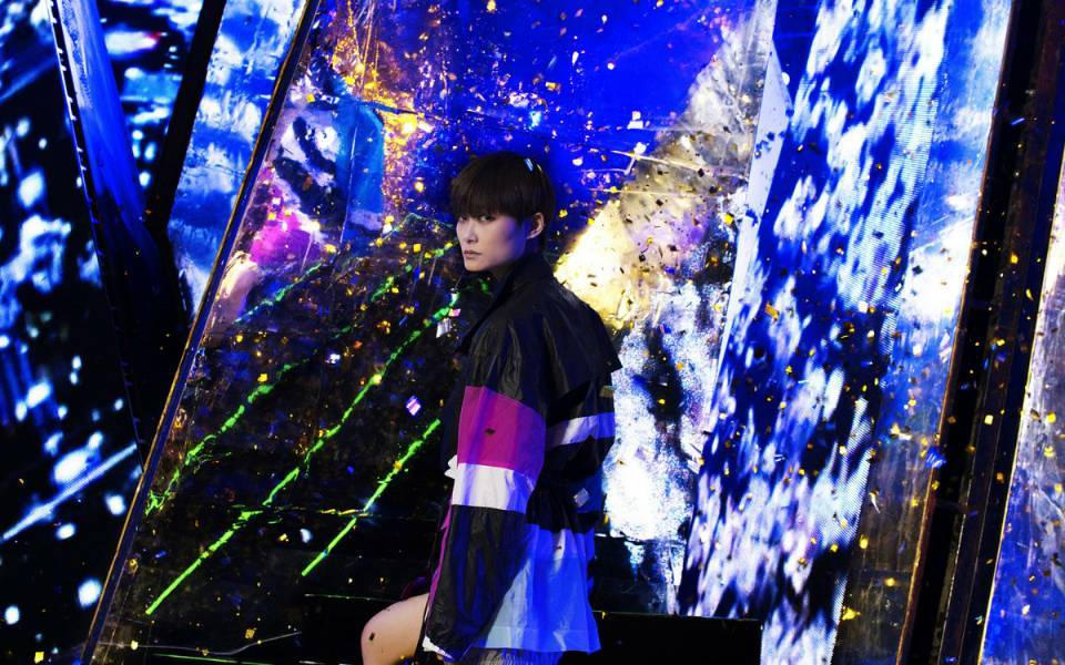 李宇春|从15年前的顶级流量到饱受争议，李宇春凭什么火到现在？