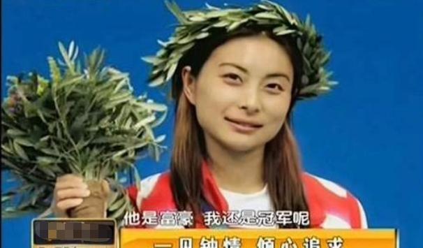 郭晶晶|郭晶晶霍启刚深夜约会，亲密照曝光：她凭什么成为“千亿儿媳”？