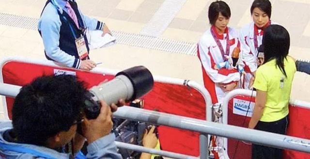 郭晶晶|郭晶晶霍启刚深夜约会，亲密照曝光：她凭什么成为“千亿儿媳”？